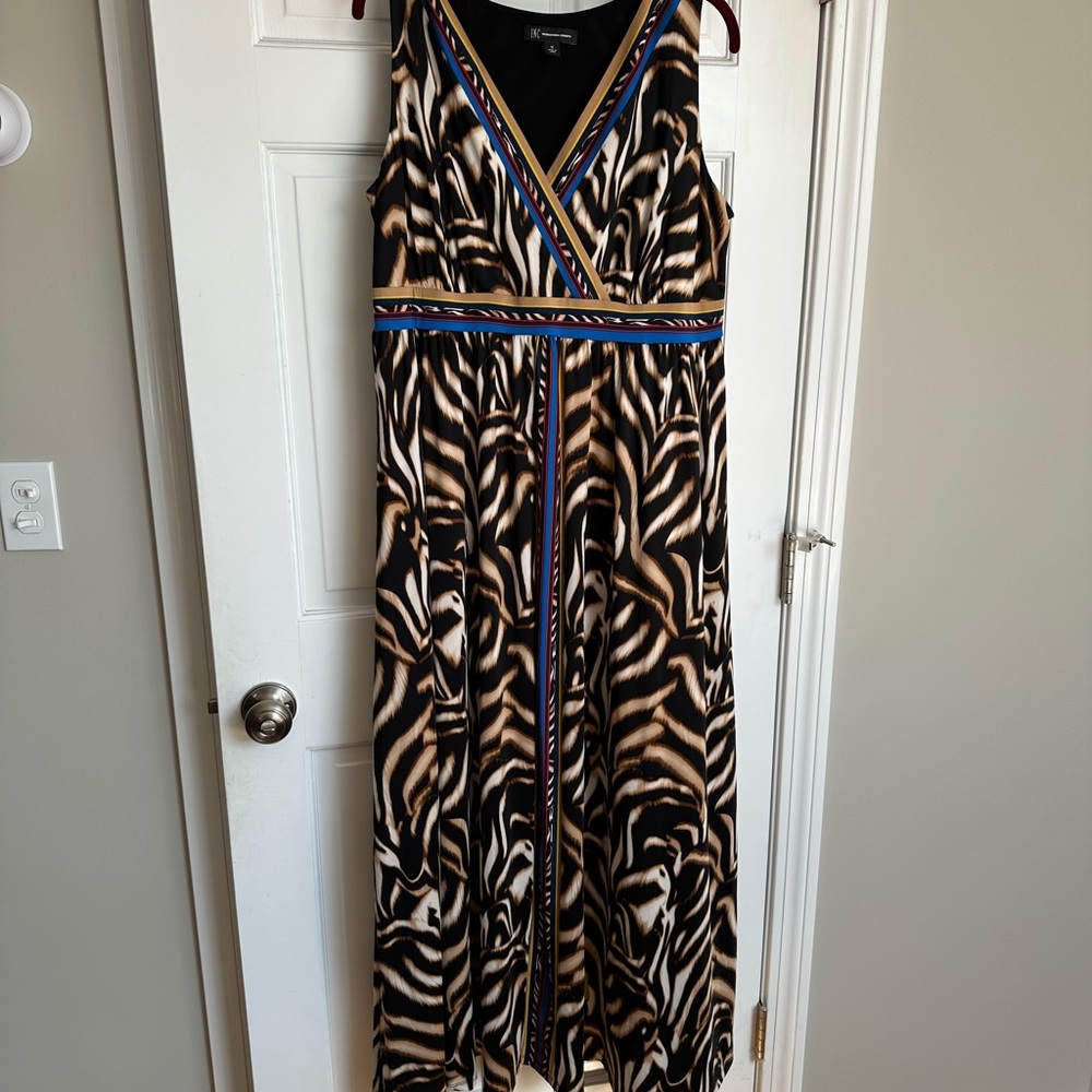 INC International Concepts Charcoal Top